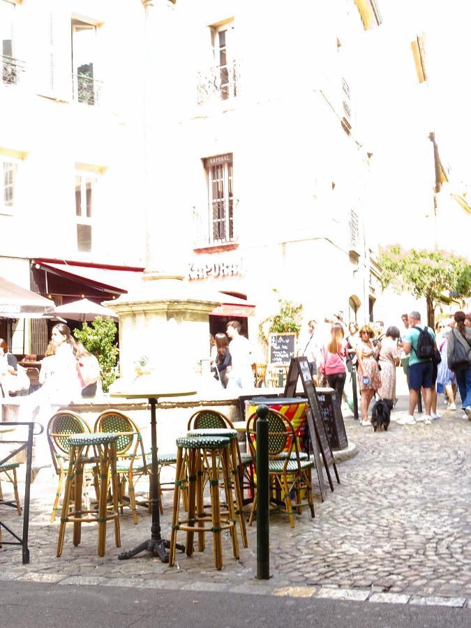 Augustins Fountain Studio Cosy Aix Centre Historique A 3 Minutes De Cours Mirabeau -Wifi-Smart Tv-Rue Calme 普罗旺斯地区艾克斯 外观 照片
