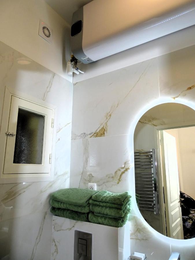 Augustins Fountain Studio Cosy Aix Centre Historique A 3 Minutes De Cours Mirabeau -Wifi-Smart Tv-Rue Calme 普罗旺斯地区艾克斯 外观 照片